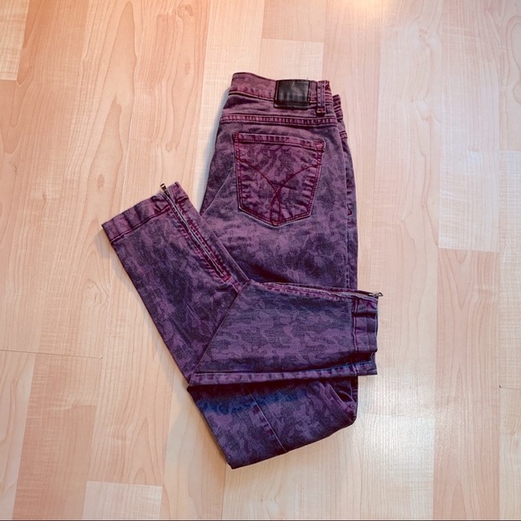 Calvin Klein Ultimate Skinny Winterberry Camo & Green Camo Jeans - Set of 2 - Picture 6 of 16